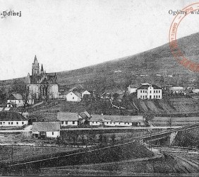 28. A postcard with a general view of Mszana Dolna from the end of 19th century; there is no synagogue yet but Zd&oacute;lna inn can be seen below the church and presbytery