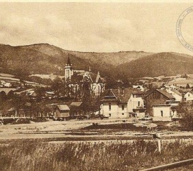 1.	Pre-war Mszana Dolna. Feuersteins&rsquo; store must have been located behind the with buildings on the right