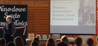 O Sprawiedliwych i trosce o cmentarz żydowski w Szkole Podstawowej nr 1 w Mszanie Dolnej